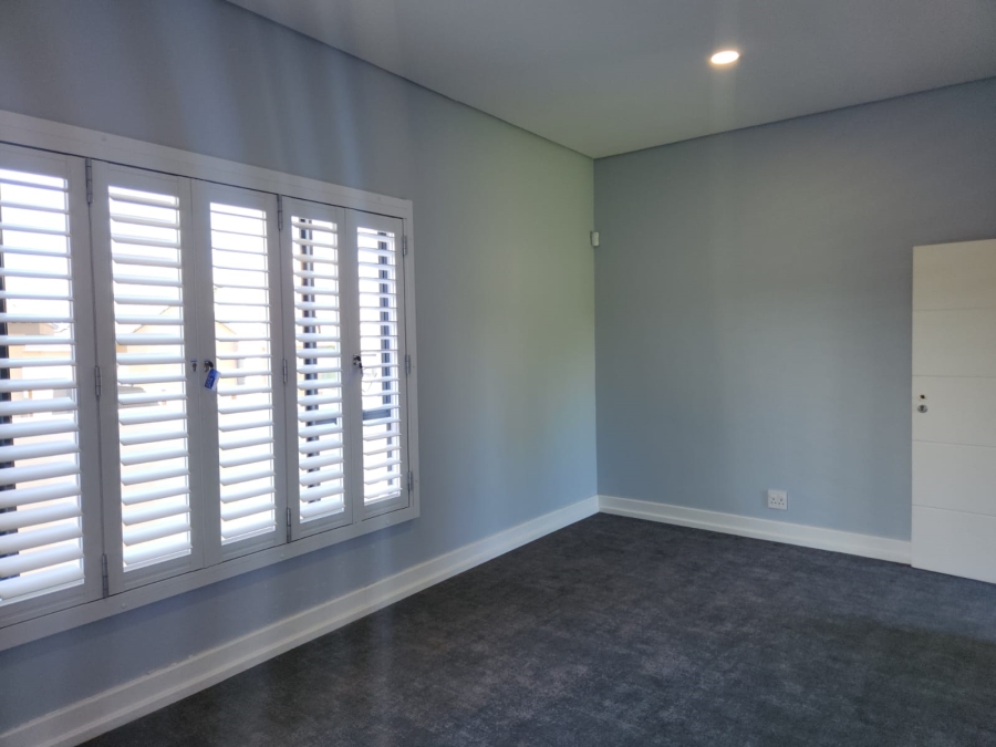5 Bedroom Property for Sale in Somerton Estate Free State